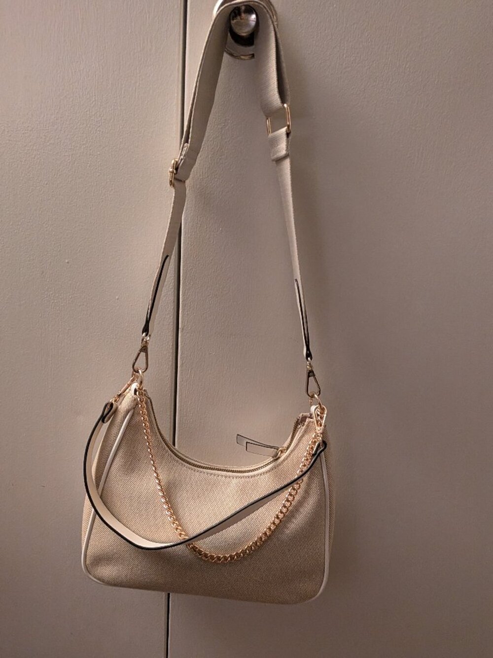 Beachy Nine West Shoulder bag